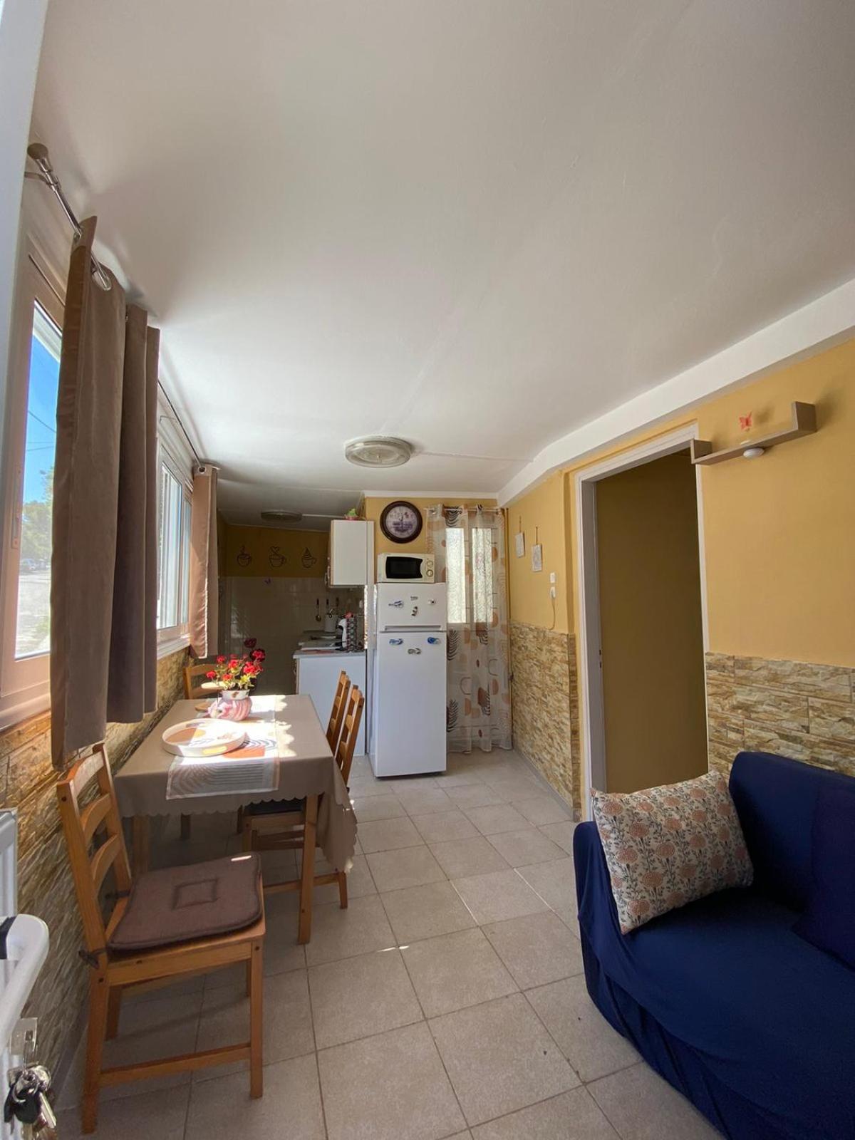 Villa Marina'S House à Salamine Extérieur photo