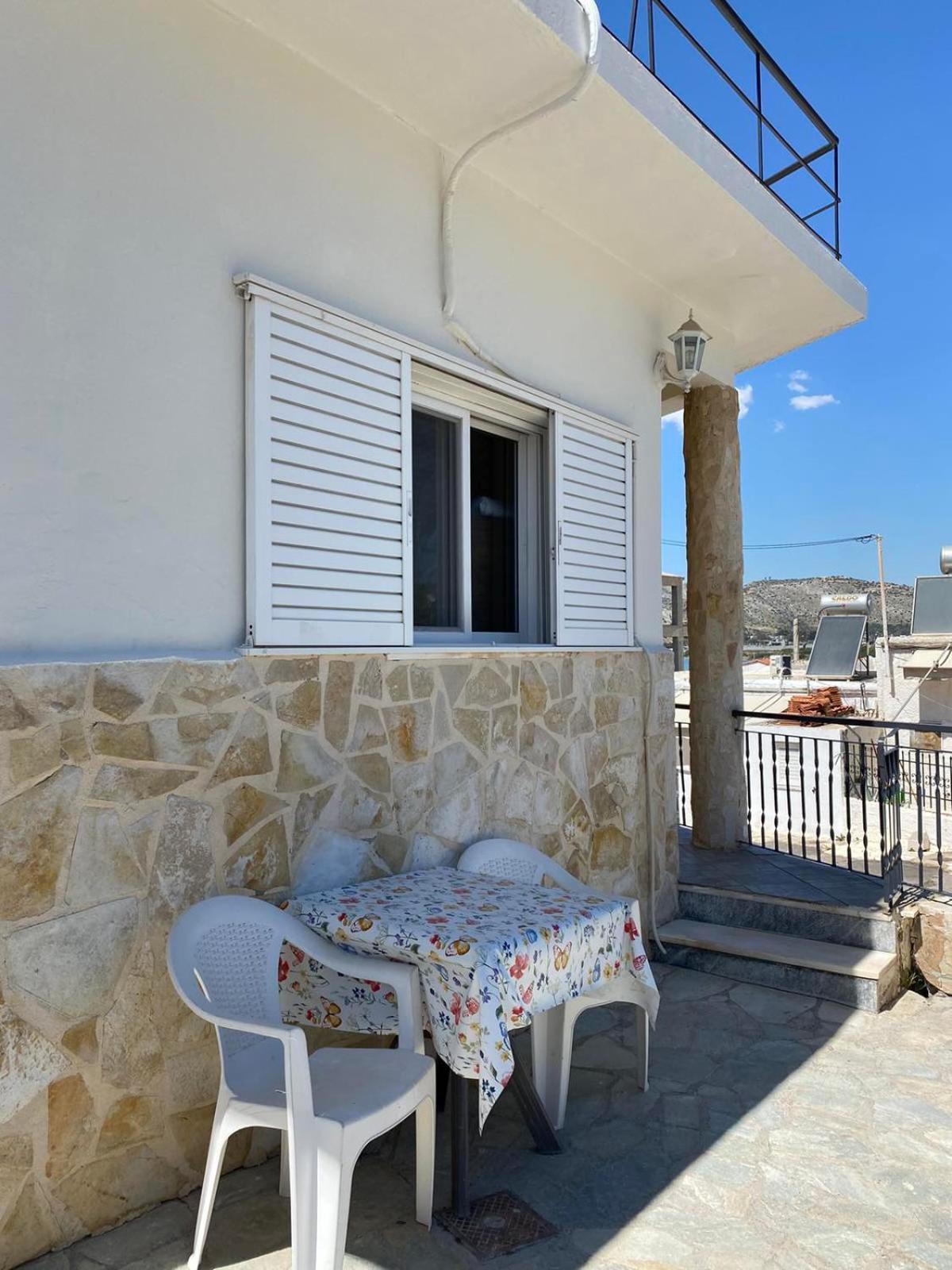 Villa Marina'S House à Salamine Extérieur photo